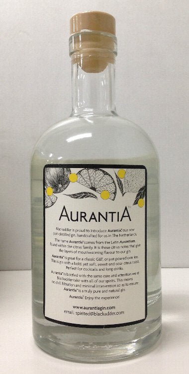 ブラックアダー　オランチア　ジン　44度　700ml